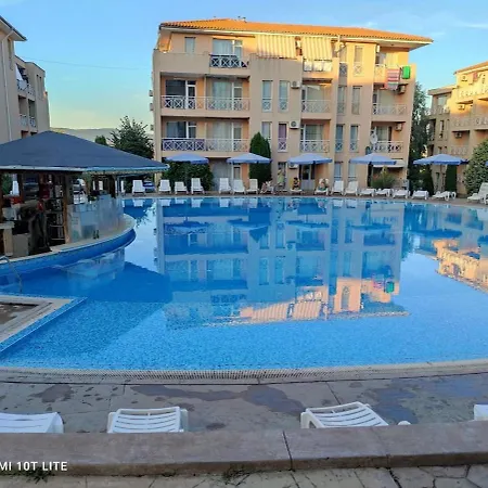 Family Flat Tŭnkovo